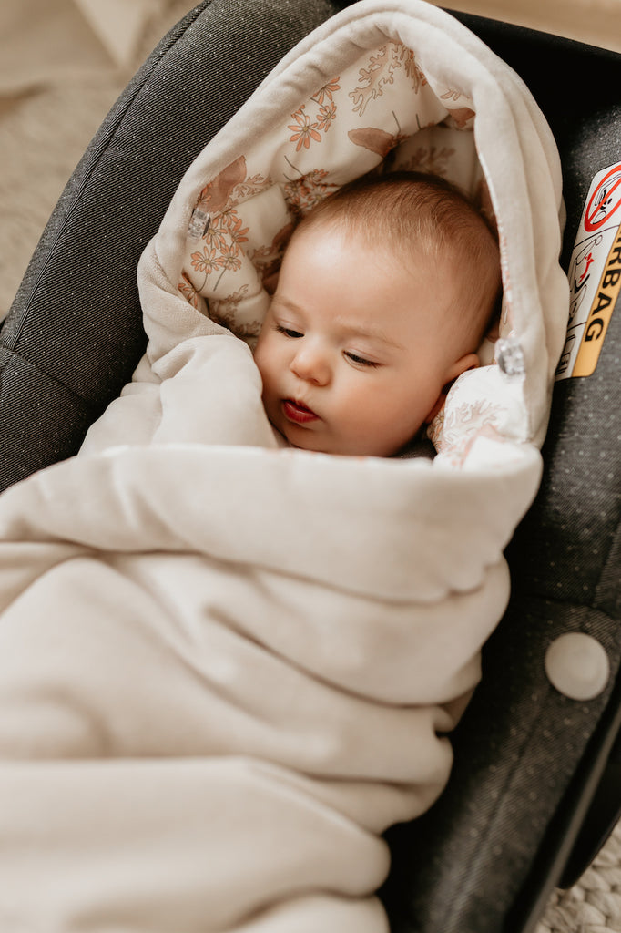 Sleepee Car Seat Blanket Vintage Animals - Almond