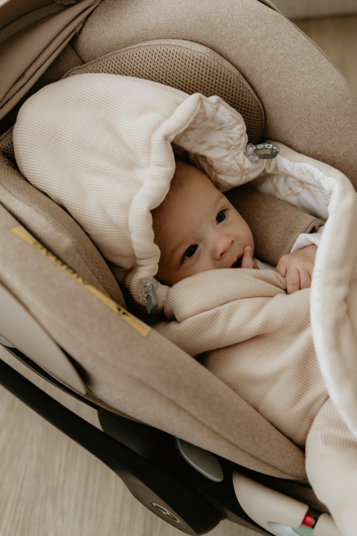 NEW Sleepee Car Seat Blanket – Safe Newborn Travel Blanket – Florals