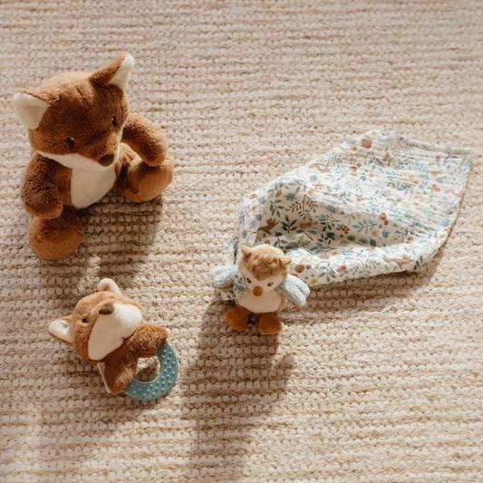 Little Dutch Gift Box Cuddles - Forest Friends with owl cuddle cloth, plush fox, and teething ring, perfect for baby gifts and sensory development.