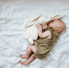 Moonie powder bunny baby sleep aid with night light